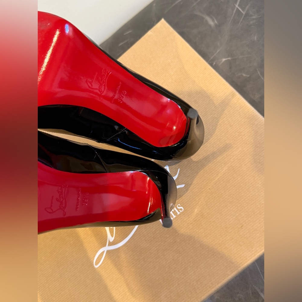 Christian Louboutin Black Patent Leather Heels, New Very Privé, 39.5 - Picture 11 of 17